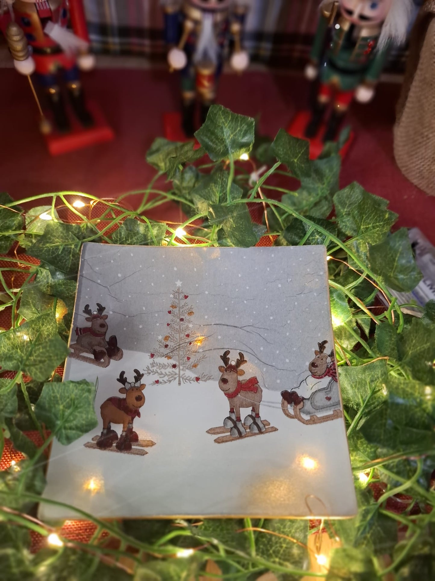 Plato Renos esquiadores navideños - Pieza única