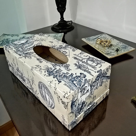 Pañuelera en madera de bambú. Se personaliza con estampado a elegir. 